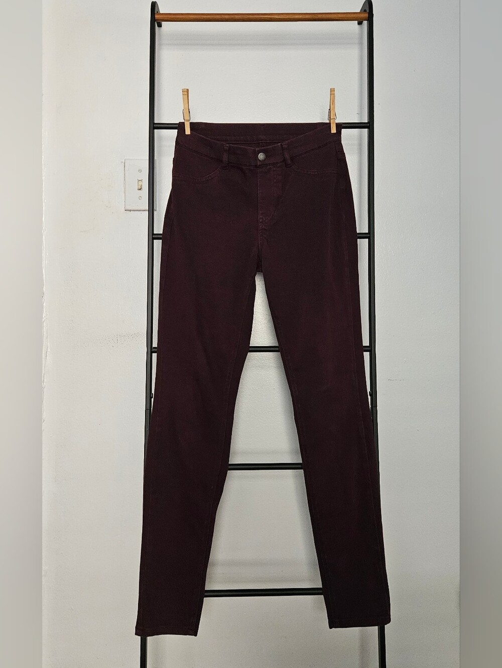 Uniqlo Women's Ultra Stretch Jeggings Deep Burgundy